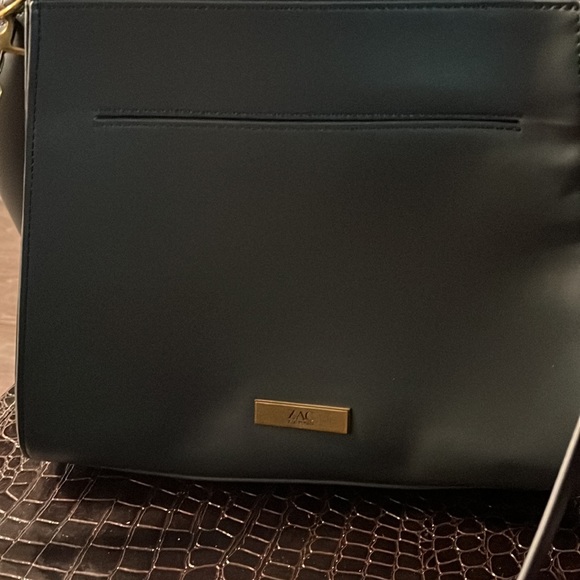 New Blue ZAC Zac Posen Eartha Iconic Soft Top Handle - Picture 2 of 7